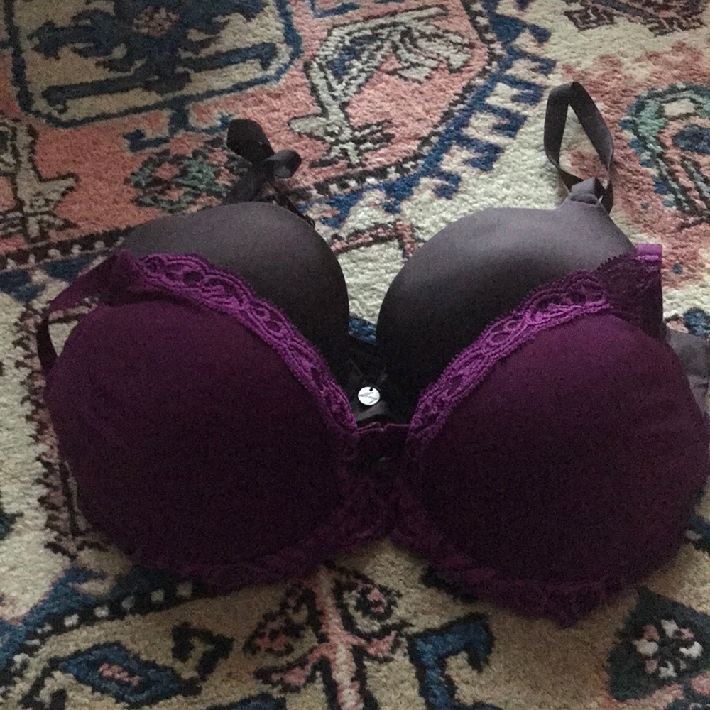 Limited time, set of 2 bras for comfortable daily wear.